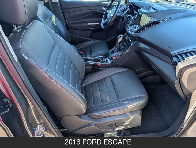 Used 2016 Ford Escape Titanium FWD image 27