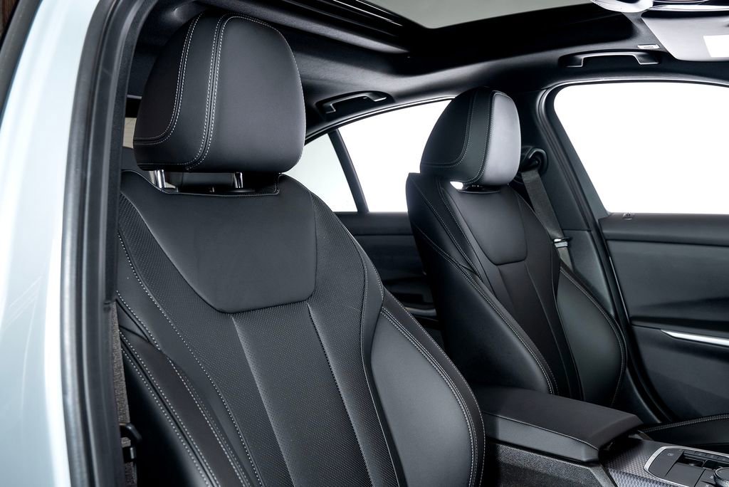 Used 2024 BMW M340i xDrive w/ Driving Assistance Package image 53