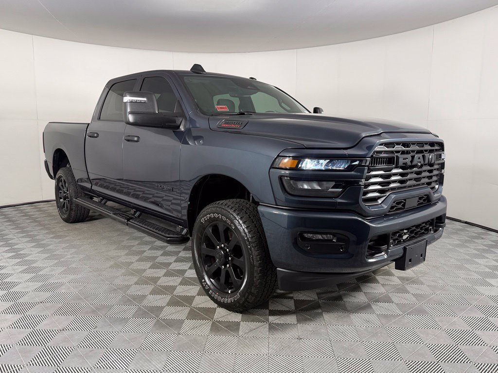 Used 2026 RAM 2500 Big Horn AWD/4WD image 4