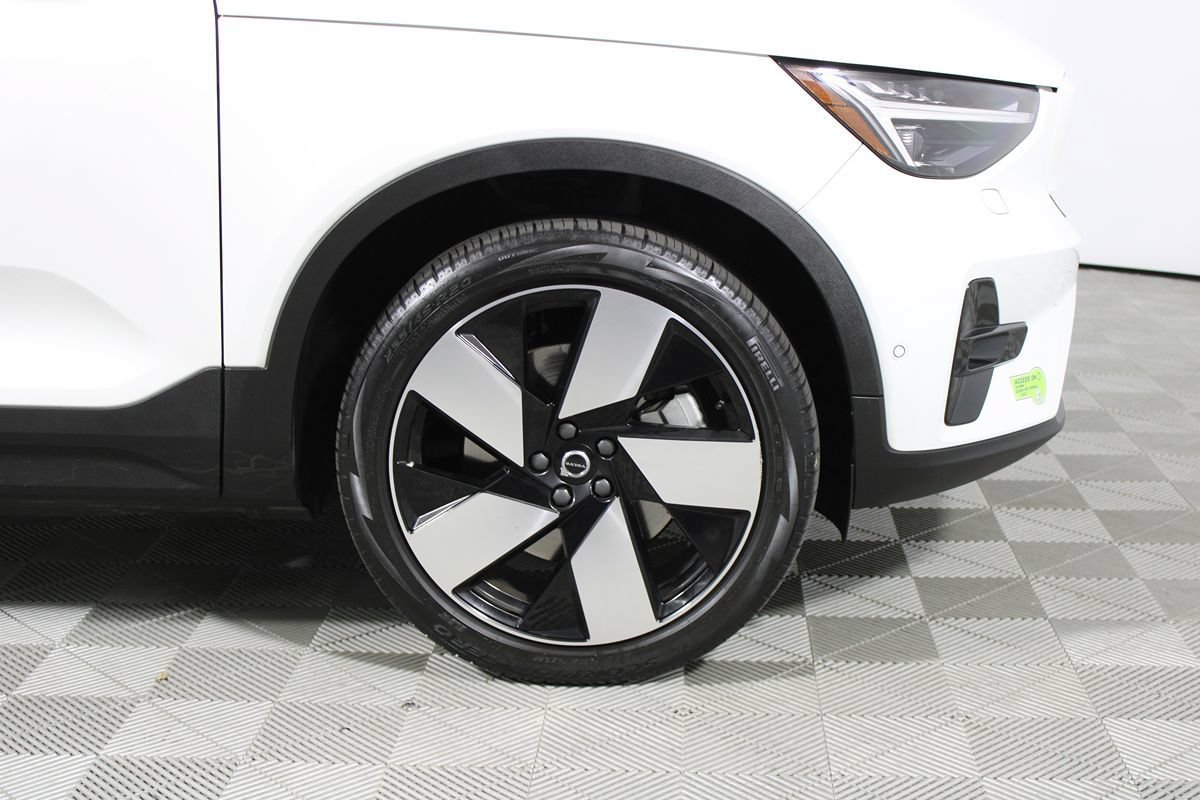 Used 2023 Volvo C40 P8 Recharge Ultimate AWD/4WD image 8