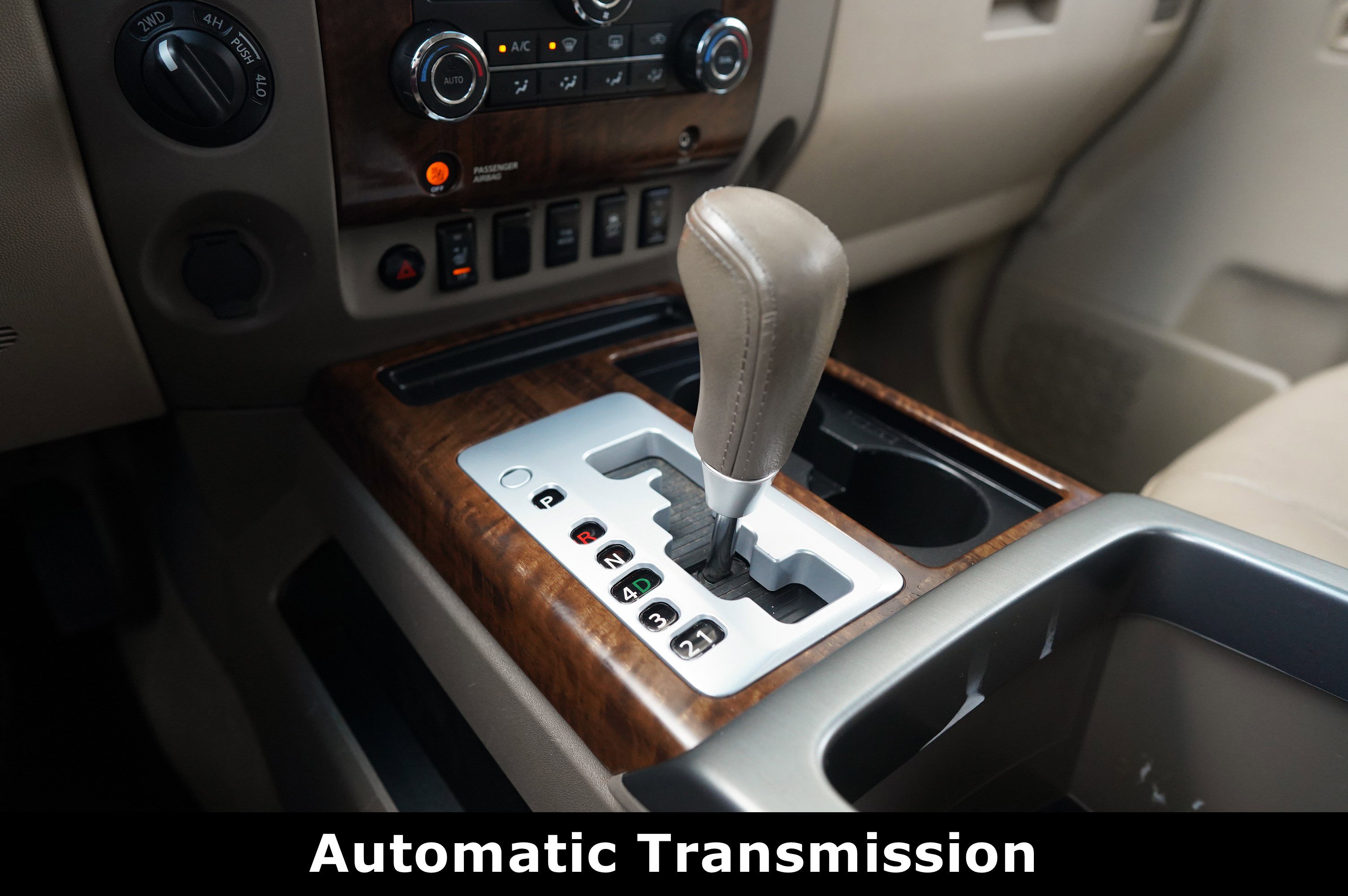 Used 2012 Nissan Titan SL image 8