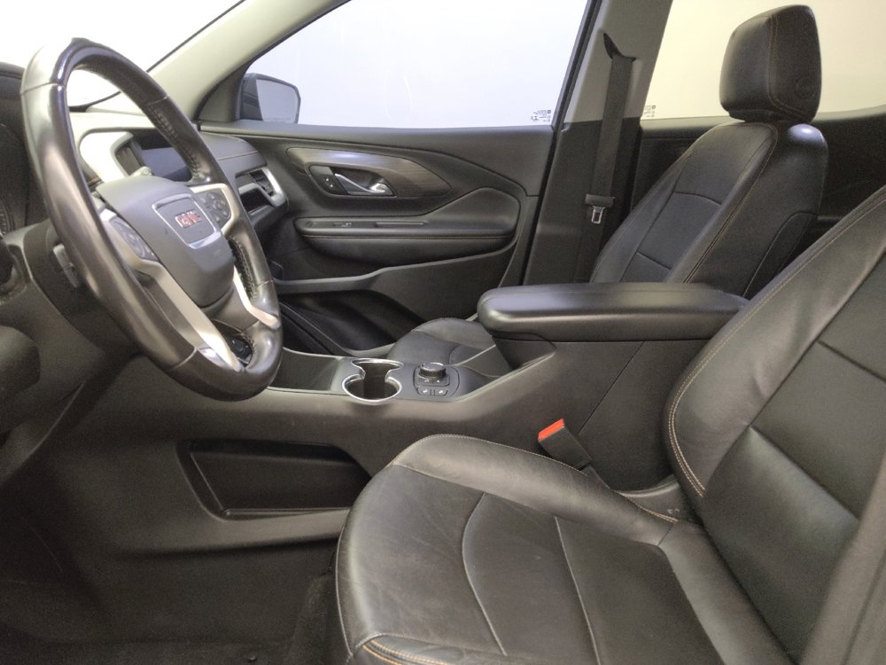 Used 2021 GMC Terrain SLT image 17