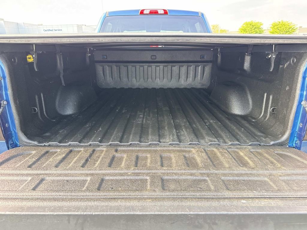 Used 2018 Chevrolet Silverado 1500 LT w/ All Star Edition AWD/4WD image 20