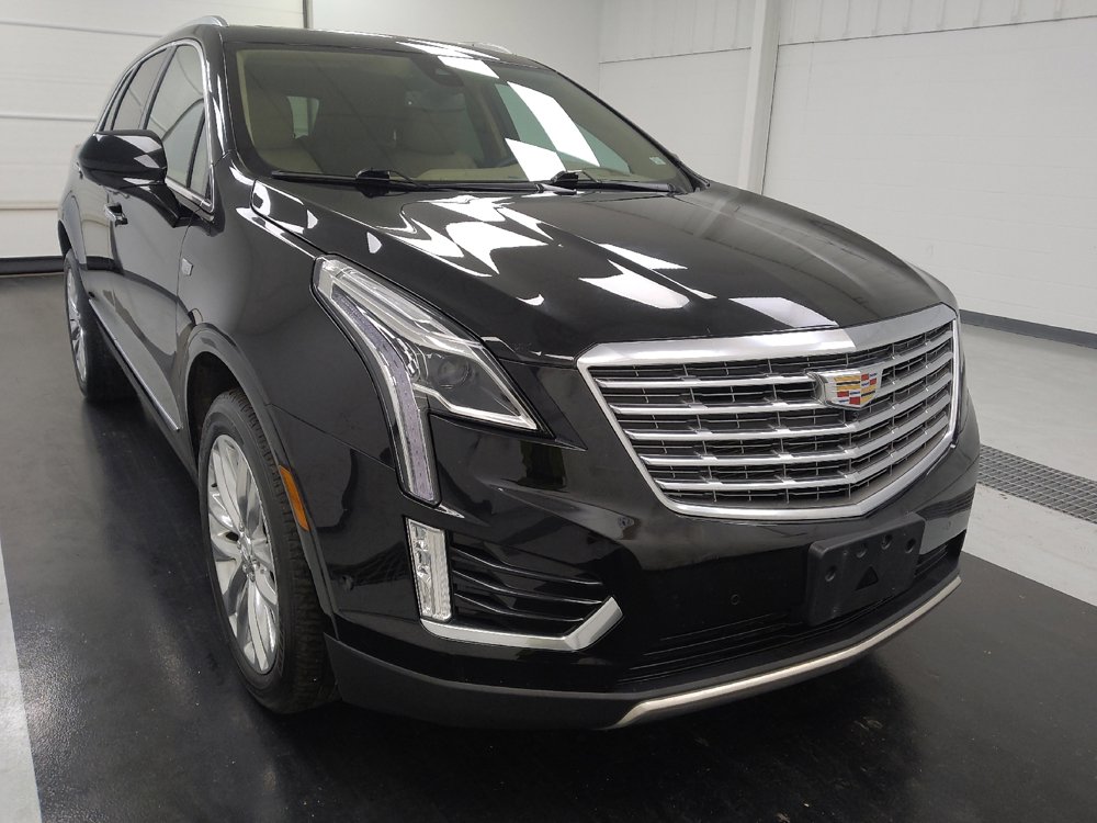 Used 2017 Cadillac XT5 Platinum w/ Driver Assist Package image 14