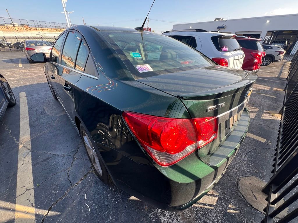 Used 2014 Chevrolet Cruze LT w/ RS Package FWD image 3