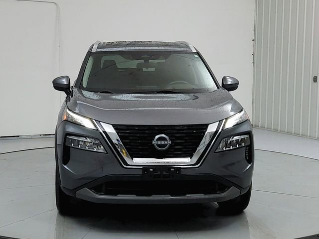 Used 2023 Nissan Rogue SV w/ SV Premium Package image 2
