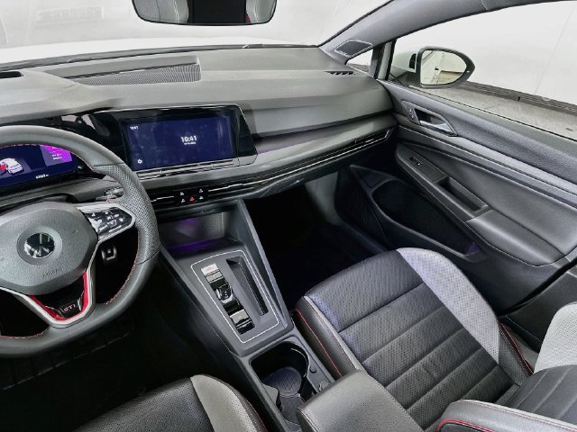 Used 2022 Volkswagen GTI Autobahn FWD image 30
