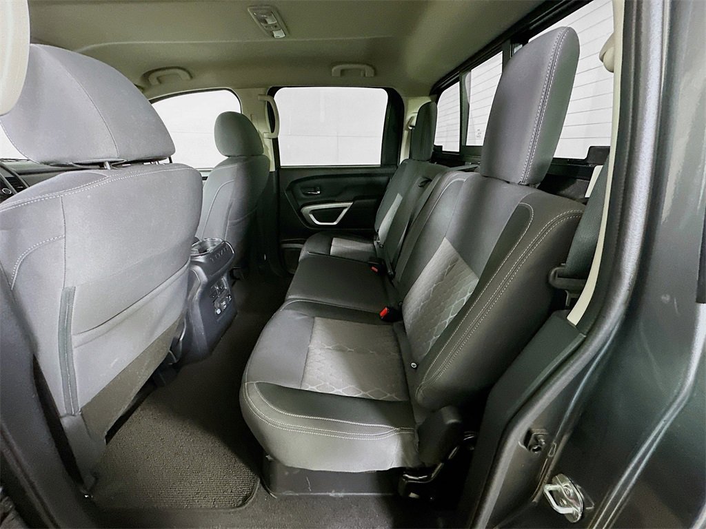 Used 2024 Nissan Titan SV w/ SV Convenience Package image 23