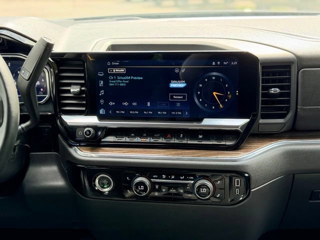 Used 2024 Chevrolet Silverado 1500 LT AWD/4WD image 24