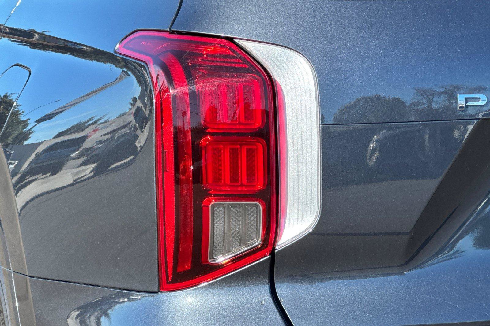 Used 2025 Hyundai Palisade Calligraphy image 30