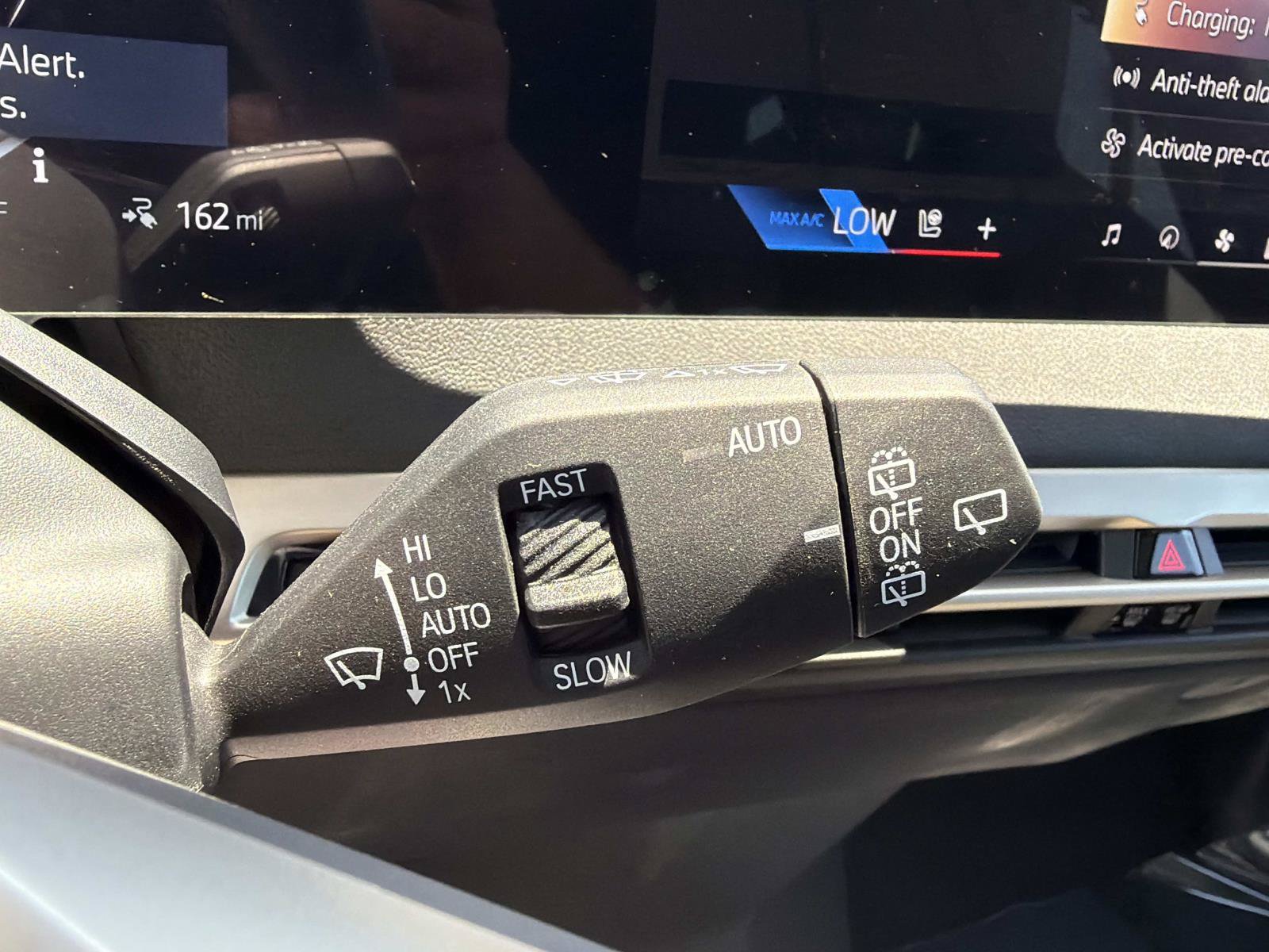 Certified 2025 BMW iX xDrive50 AWD/4WD image 25