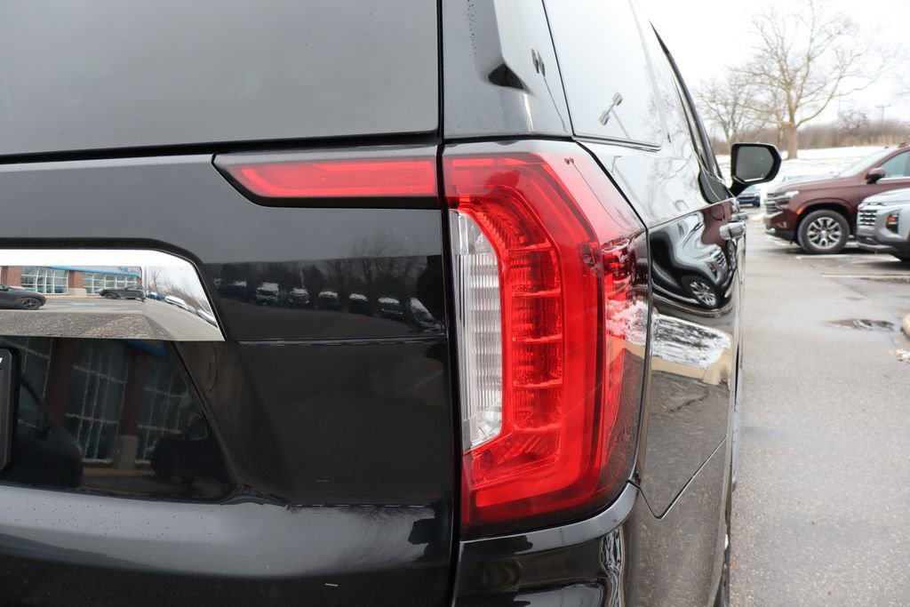 Used 2022 GMC Yukon SLE w/ Gmc Pro Safety Plus Package image 32