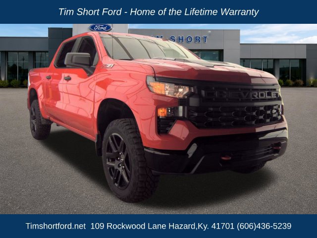 Used 2024 Chevrolet Silverado 1500 Custom Trail Boss AWD/4WD image 3