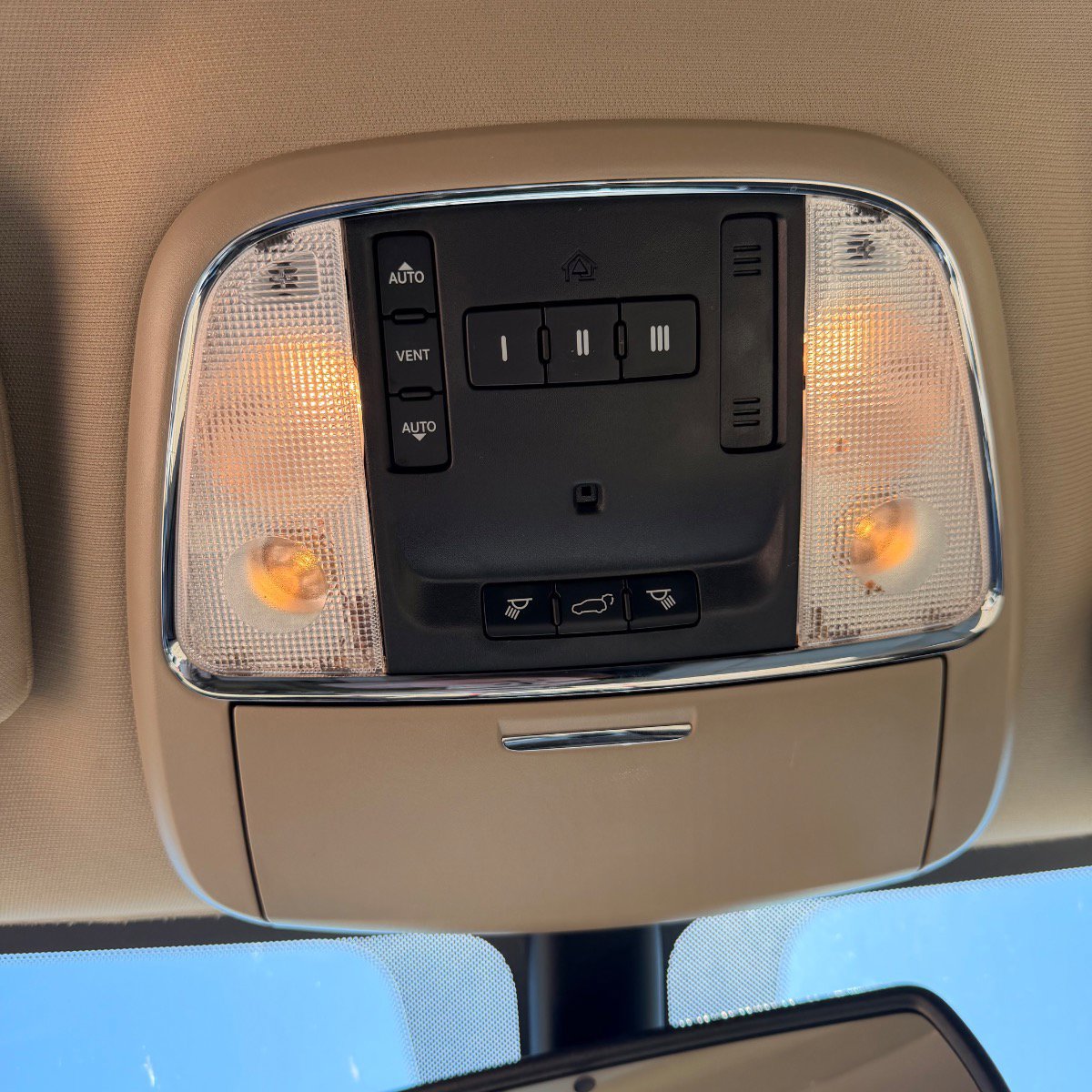 Used 2015 Jeep Grand Cherokee Limited RWD image 17