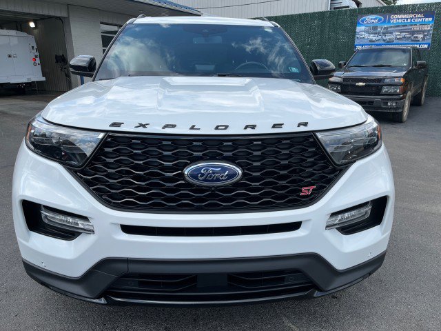 Used 2023 Ford Explorer ST w/ Equipment Group 401A AWD/4WD image 4