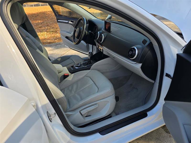 Used 2016 Audi A3 1.8T Premium image 32