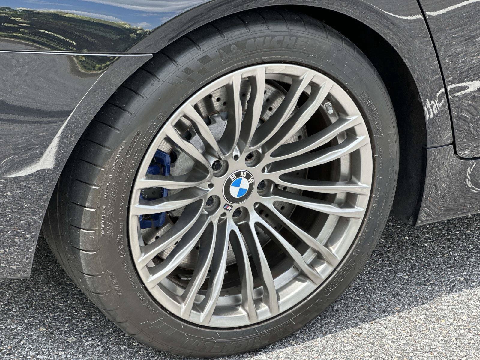 Used 2013 BMW M5 RWD image 41