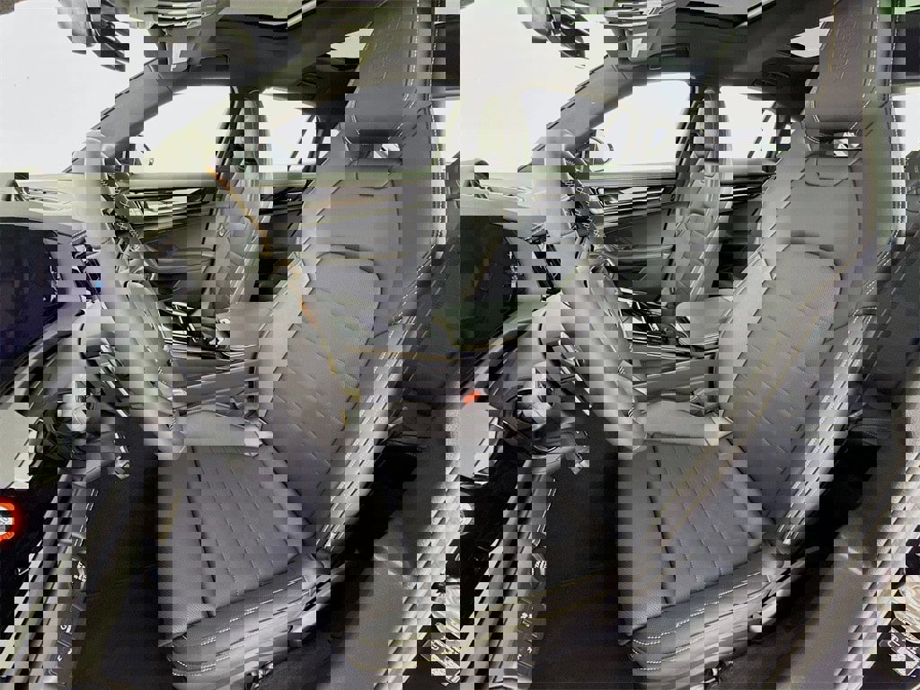 New 2026 Porsche Panamera 4 image 5