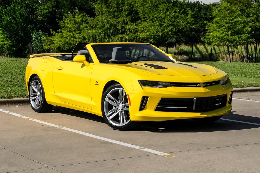 Used 2018 Chevrolet Camaro LT w/ RS Package RWD image 10
