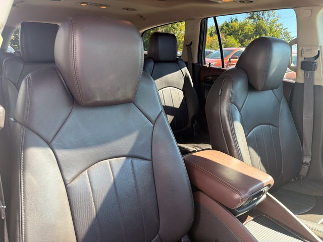 Used 2014 Buick Enclave Premium AWD/4WD image 32