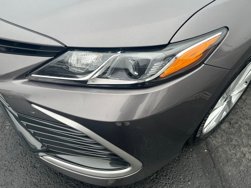 Used 2023 Toyota Camry LE image 92