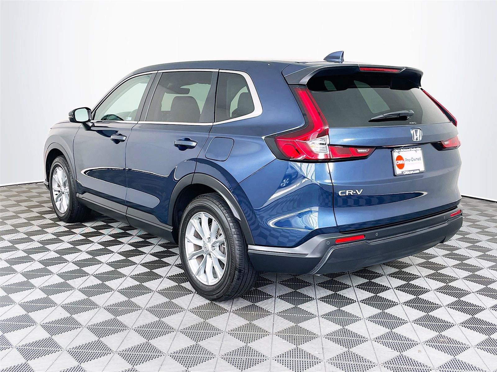 Used 2025 Honda CR-V EX-L image 6