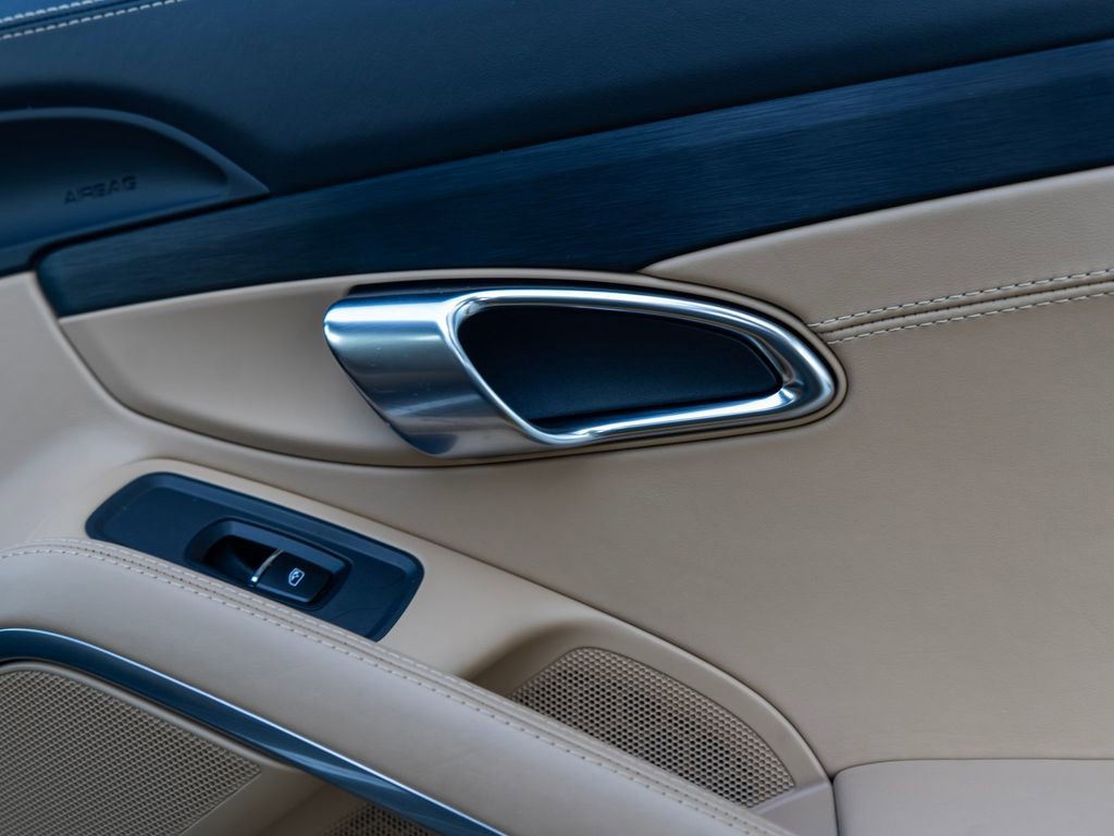 Used 2017 Porsche 911 Targa 4 GTS image 34