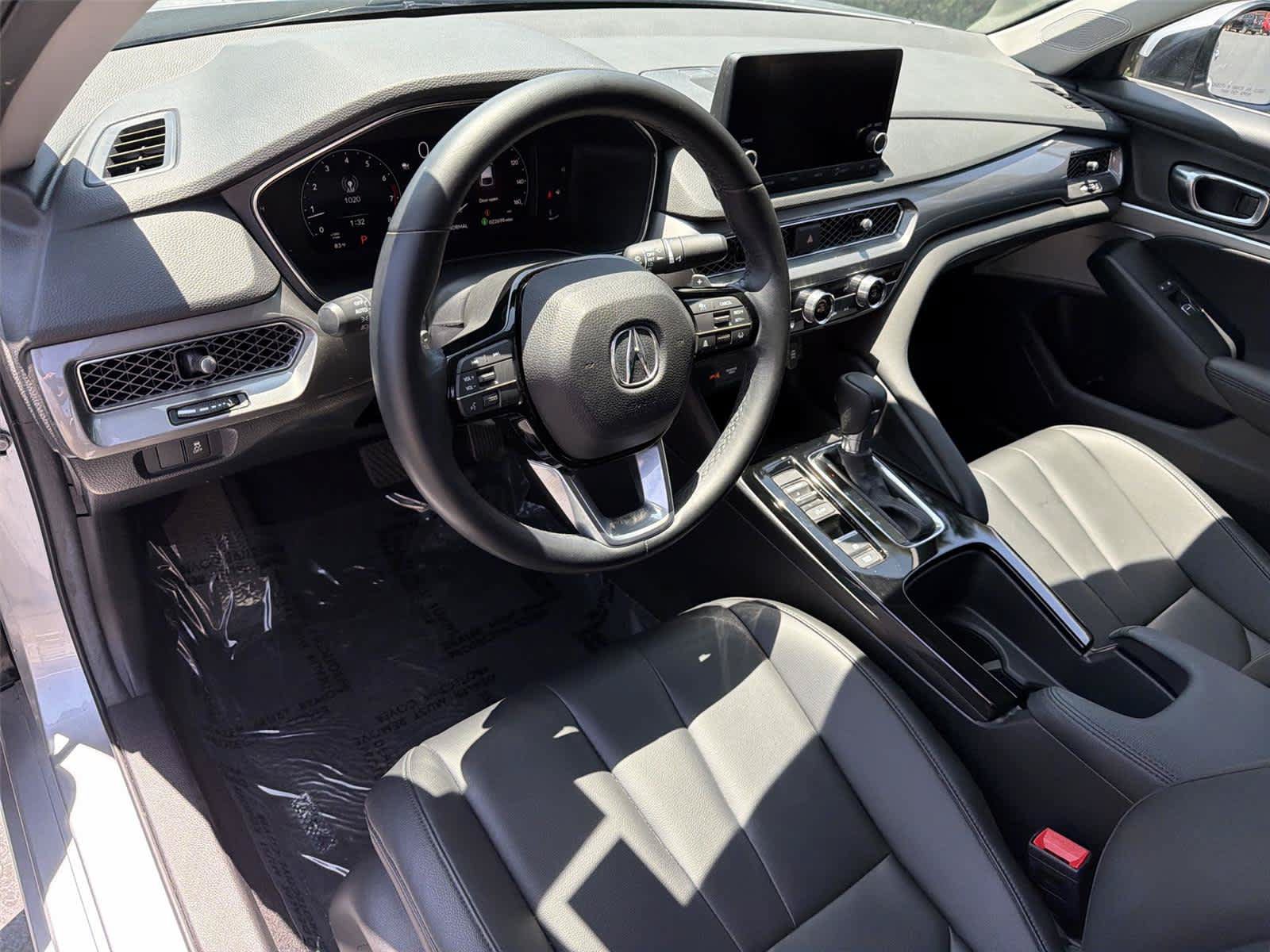Used 2025 Acura Integra FWD image 2