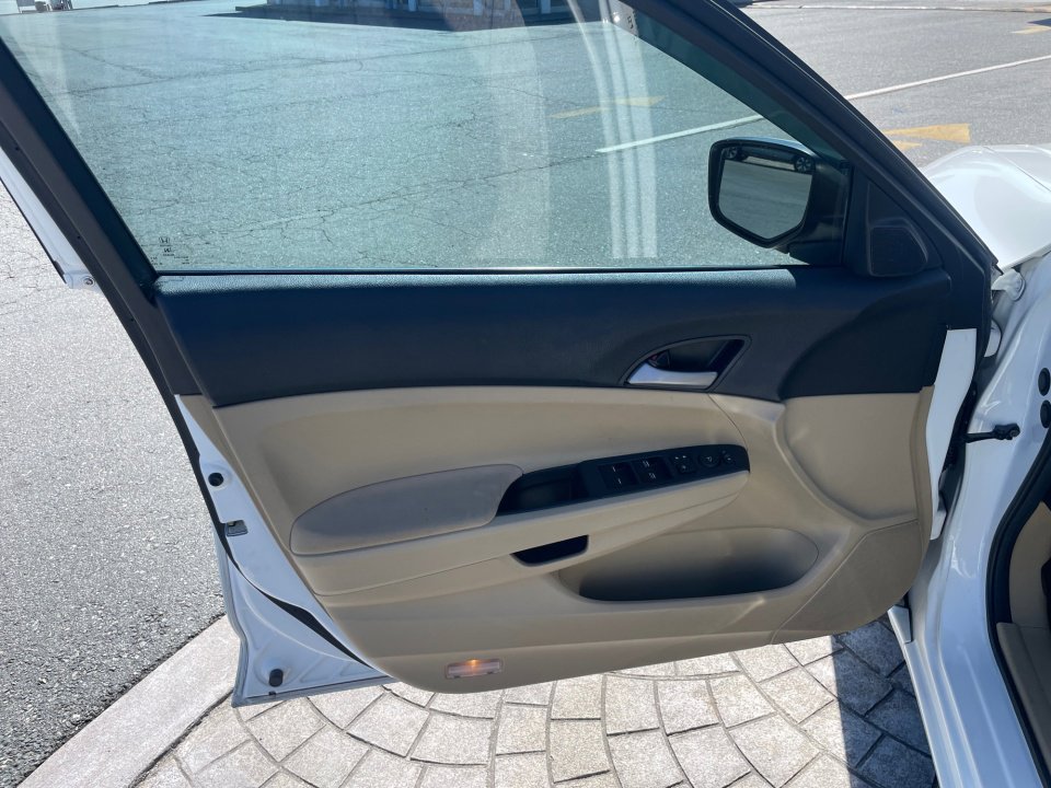 Used 2012 Honda Accord SE image 34