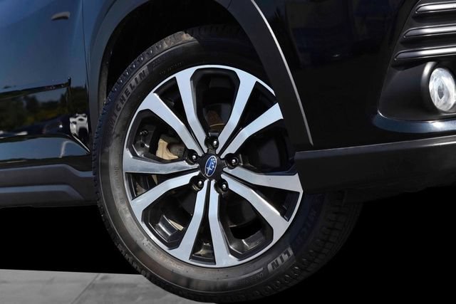Used 2022 Subaru Forester Limited AWD/4WD image 3