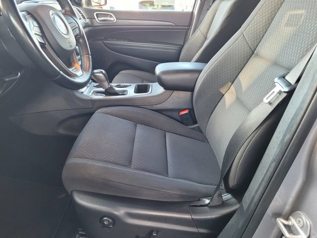Certified 2021 Jeep Grand Cherokee Laredo AWD/4WD image 16