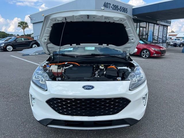 Used 2020 Ford Escape Titanium image 20