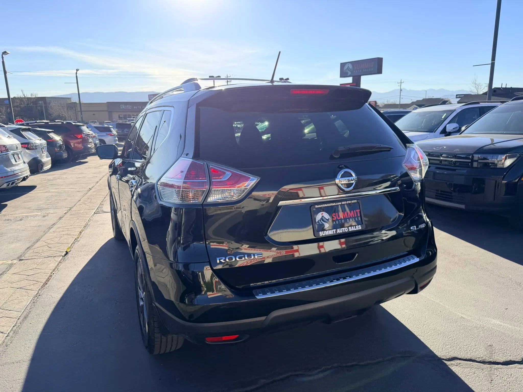 Used 2016 Nissan Rogue SL w/ SL Premium Package image 6