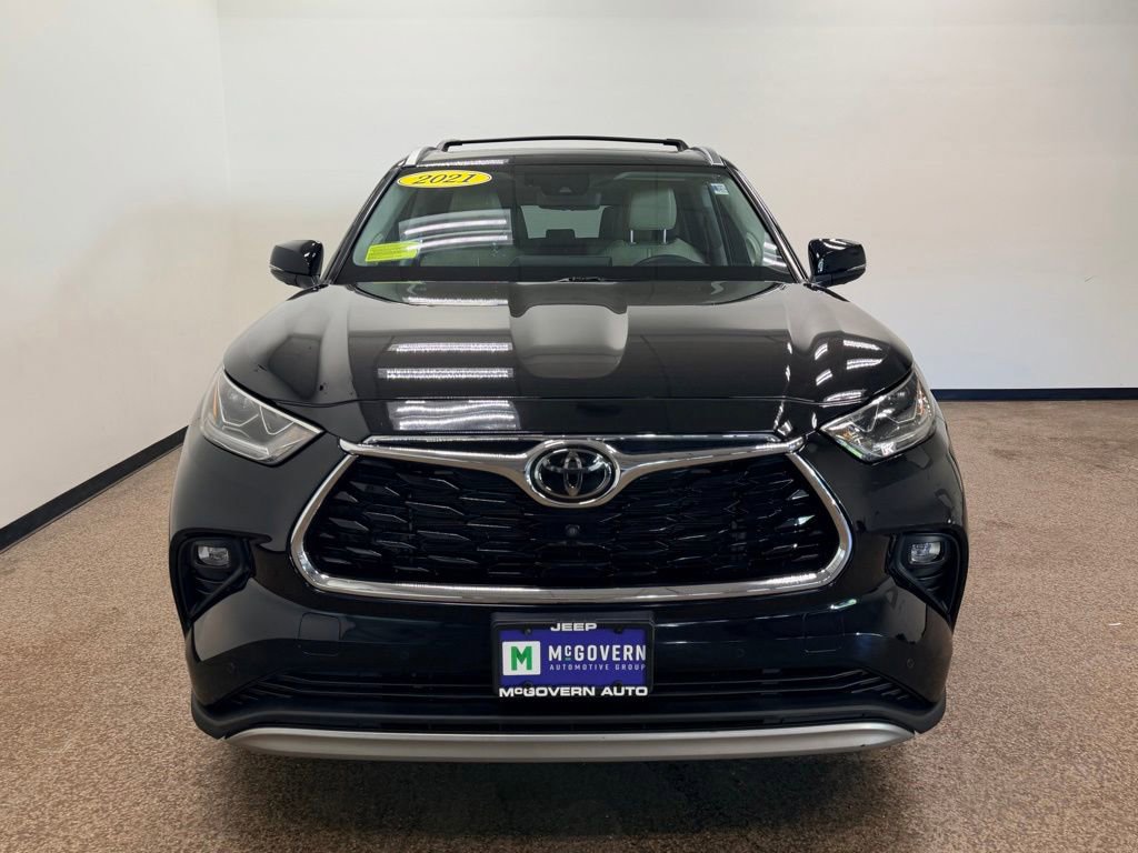 Used 2021 Toyota Highlander Platinum AWD/4WD image 9