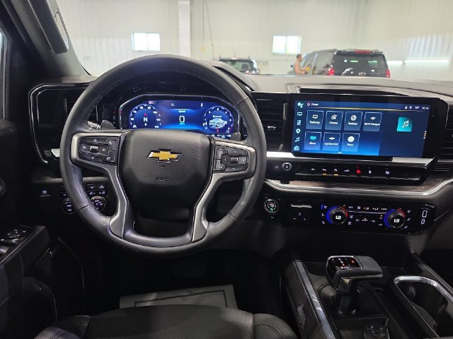 Used 2025 Chevrolet Silverado 1500 LTZ w/ LTZ Convenience Package II AWD/4WD image 10