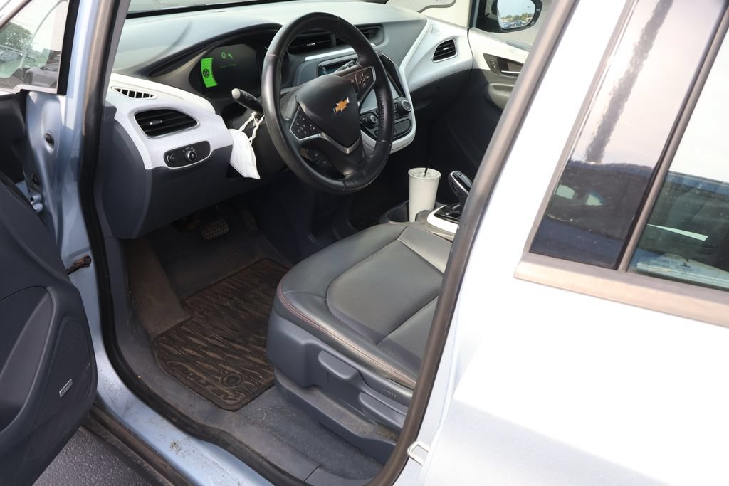 Used 2017 Chevrolet Bolt Premier w/ Driver Confidence II Package FWD image 10