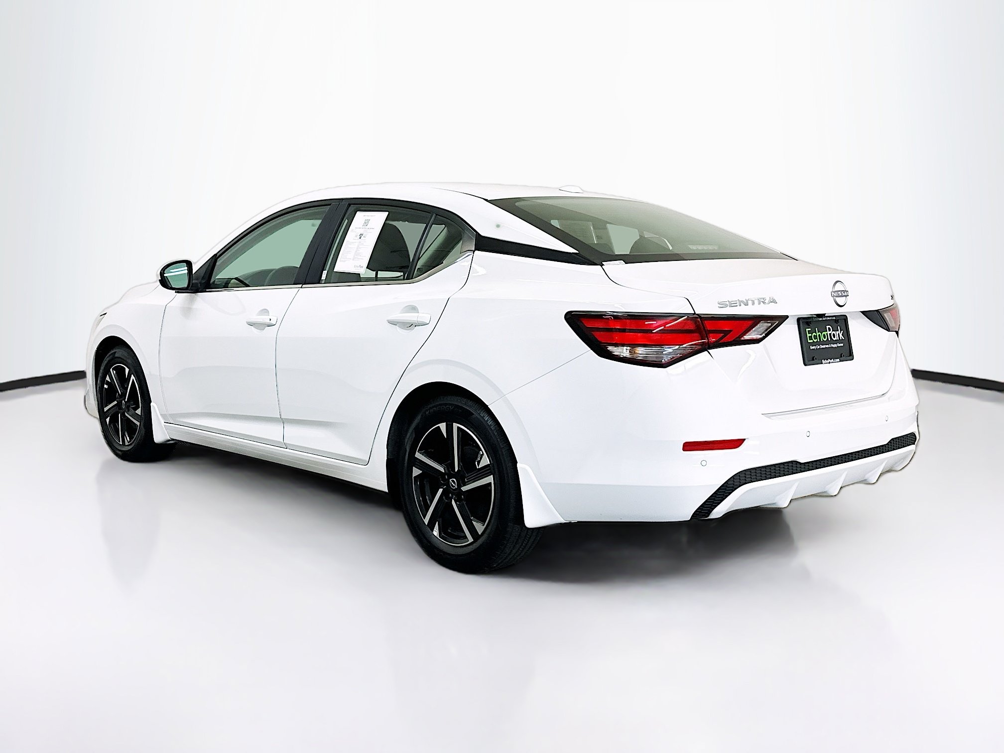 Used 2024 Nissan Sentra SV FWD image 5