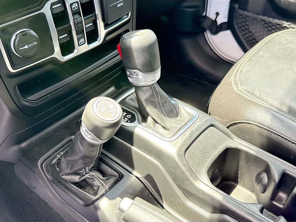 Used 2023 Jeep Wrangler Unlimited Sahara w/ Cold Weather Group image 22