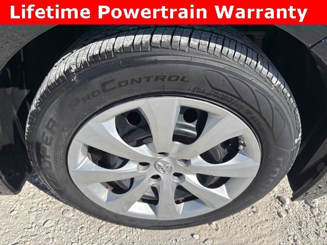 Used 2023 Toyota Corolla LE image 8