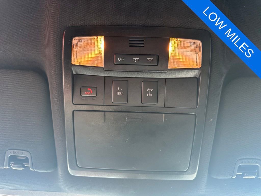 Used 2022 Toyota Tacoma TRD Off-Road AWD/4WD image 18