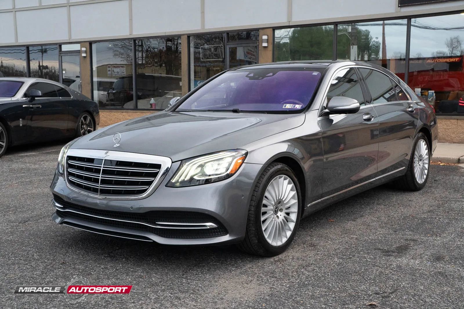 Used 2018 Mercedes-Benz S 560 S 560 4MATIC Sedan 4D image 3