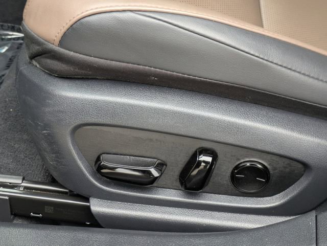 Used 2023 Lexus ES 300h w/ Premium Package image 26