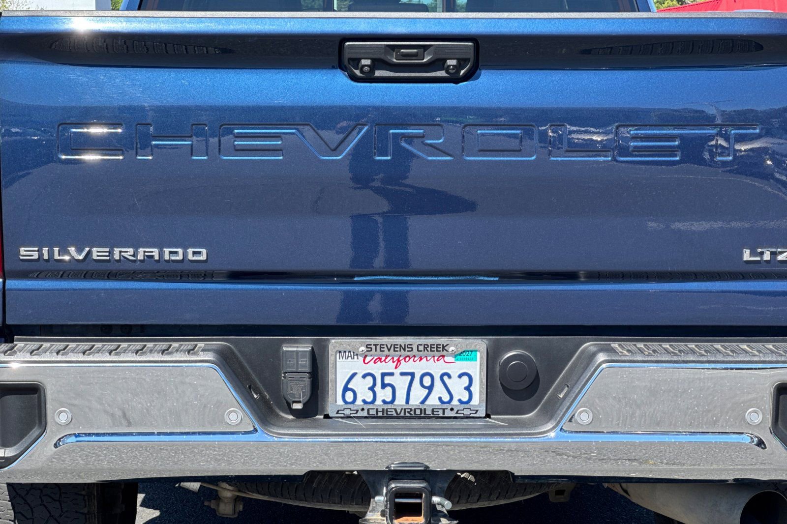 Used 2023 Chevrolet Silverado 2500 LTZ w/ LTZ Premium Package image 45