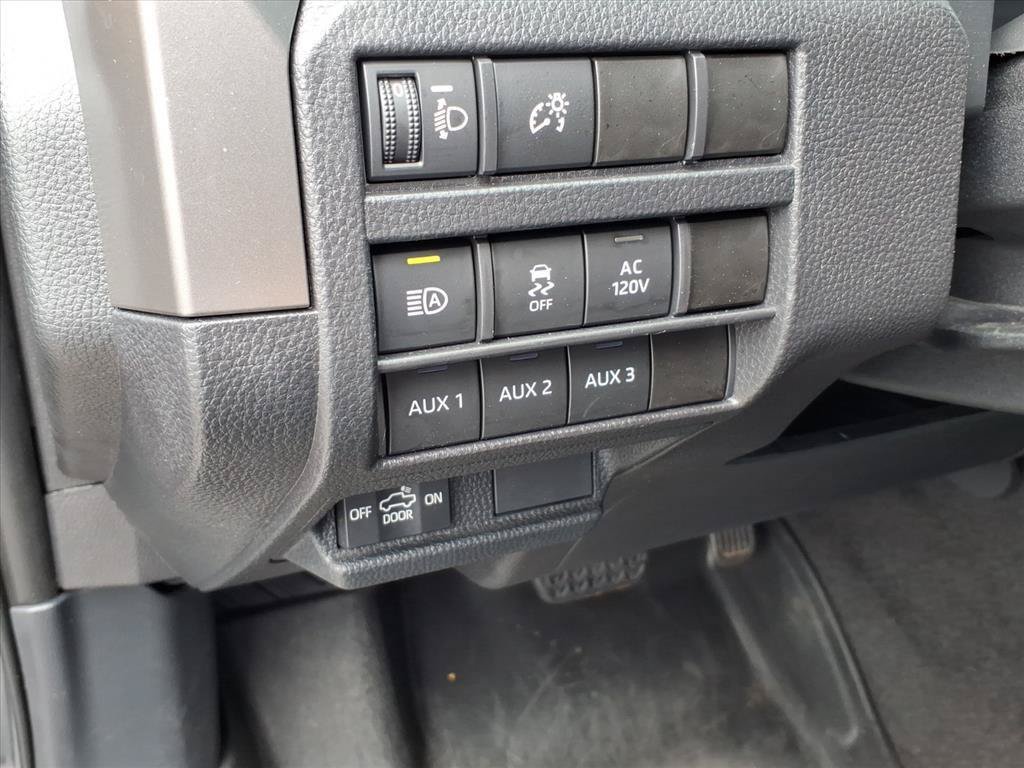 Used 2024 Toyota Tacoma TRD Off-Road w/ TRD Off Road Upgrade Package AWD/4WD image 16