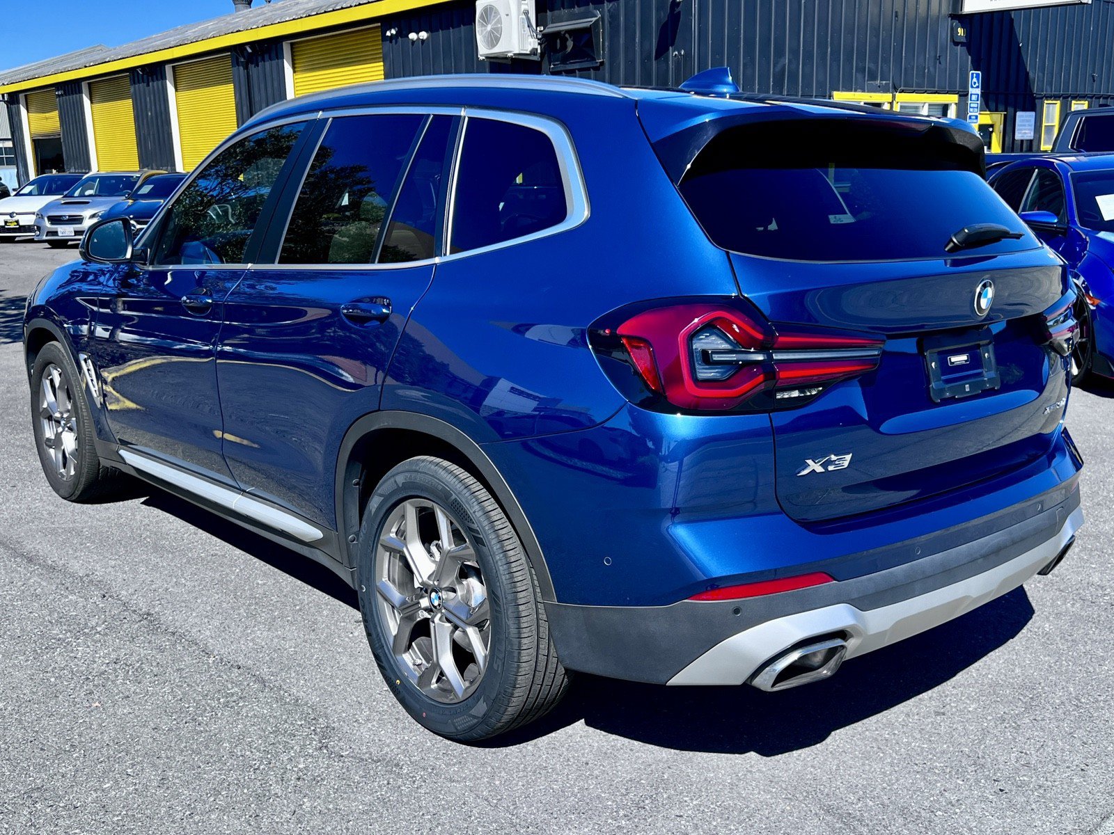 Used 2023 BMW X3 xDrive30i w/ Premium Package AWD/4WD image 8