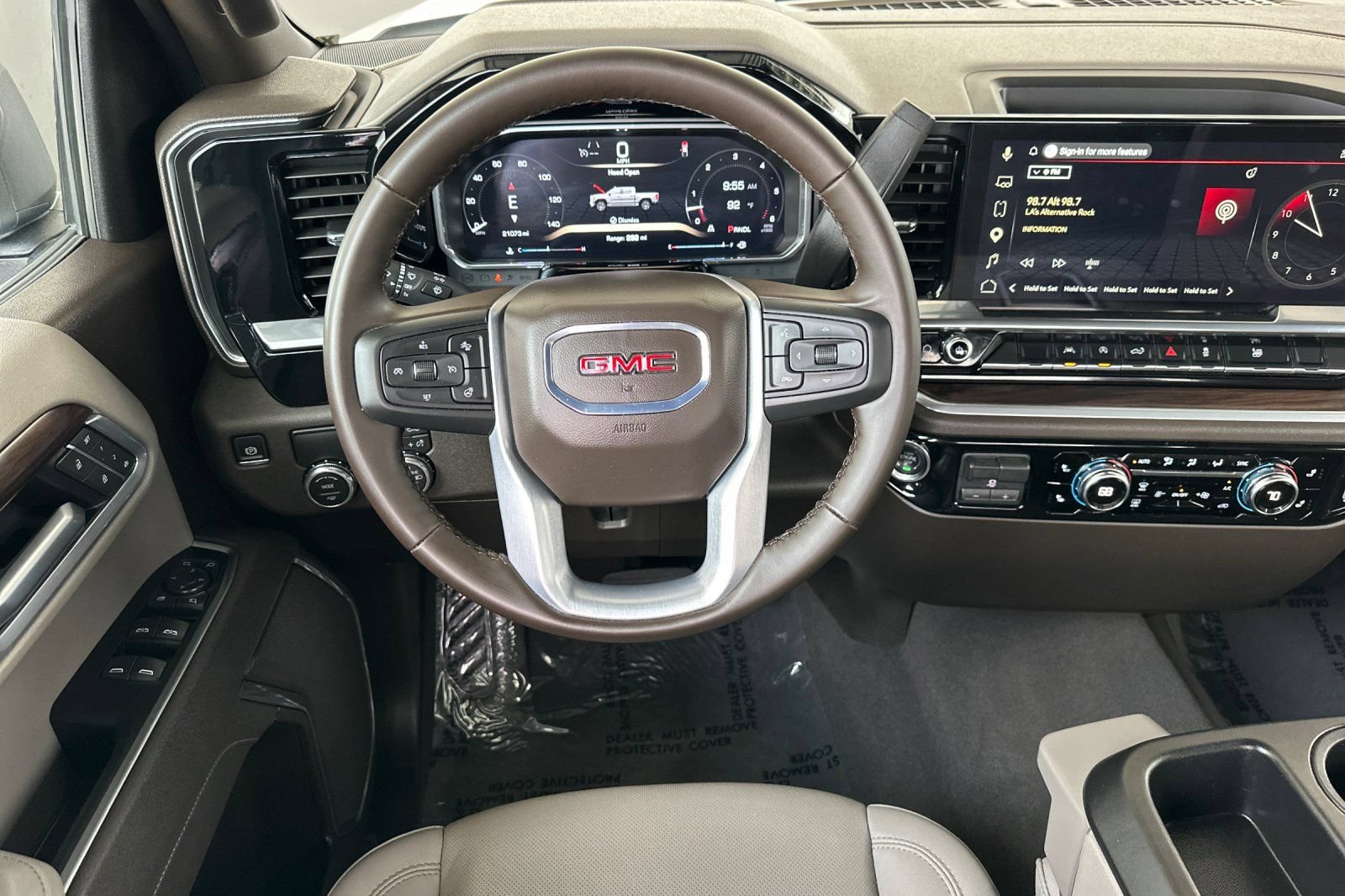 Certified 2026 GMC Sierra 1500 SLT RWD image 17