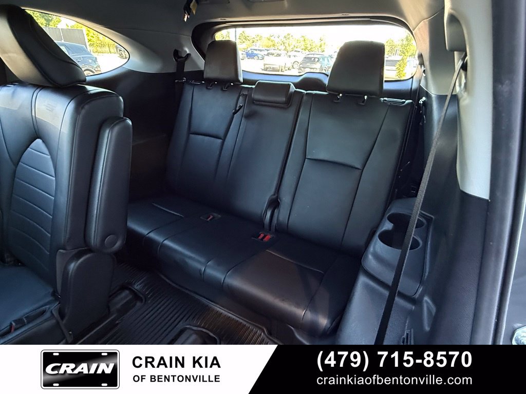Used 2021 Toyota Highlander XLE FWD image 26