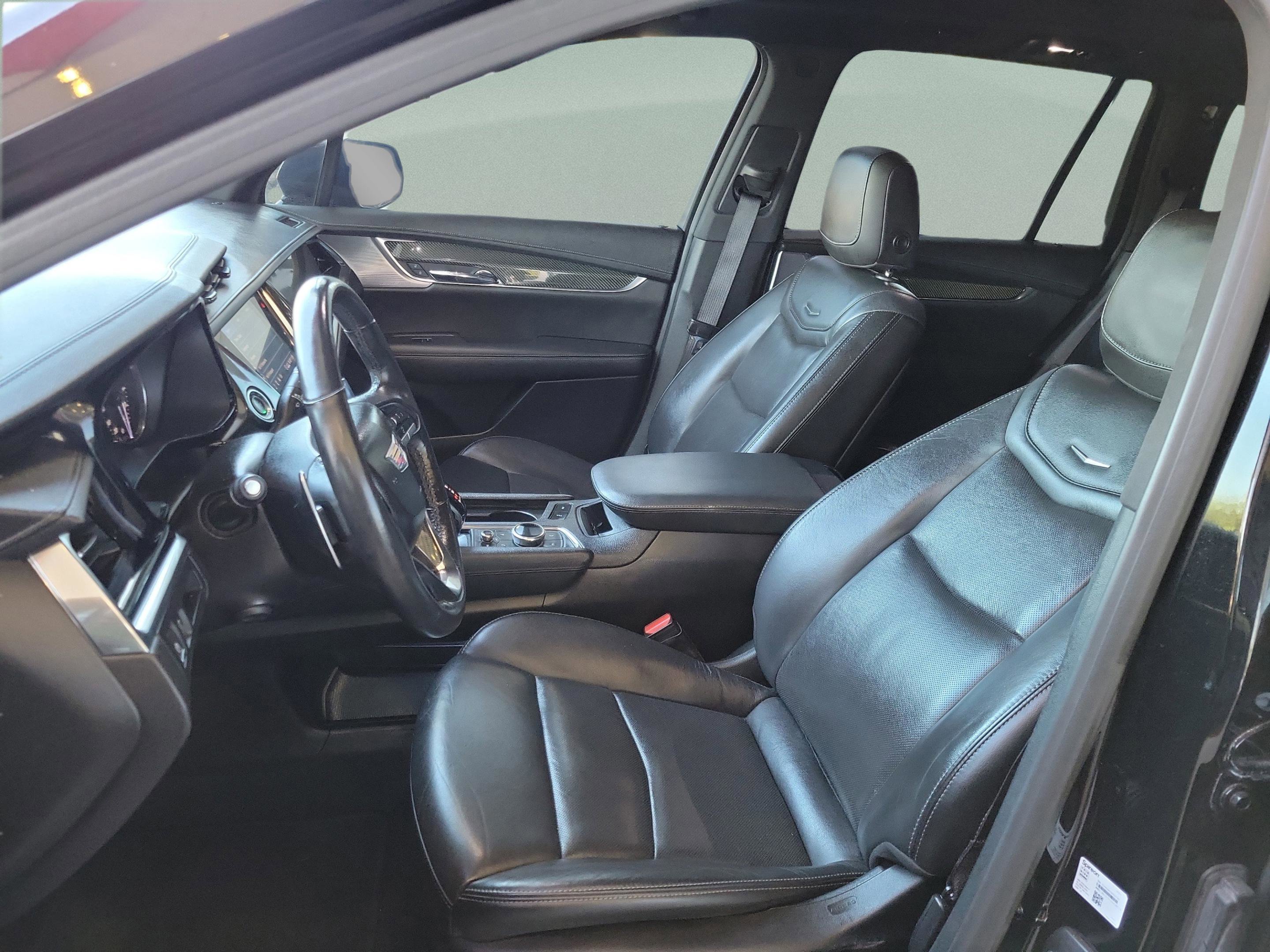 Used 2020 Cadillac XT6 Sport image 21