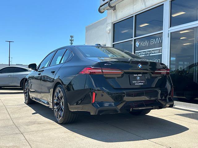 Certified 2026 BMW 530i xDrive w/ M Sport Package AWD/4WD image 7