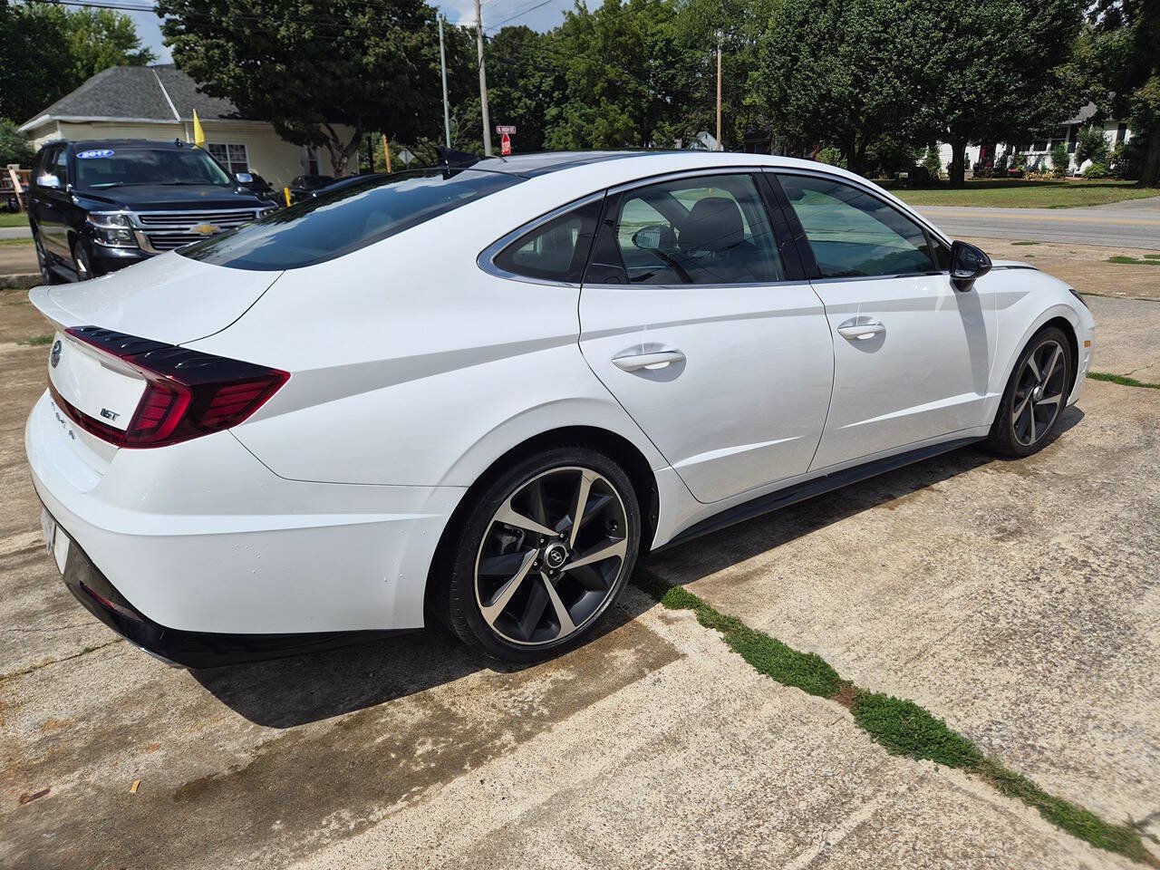 Used 2022 Hyundai Sonata SEL Plus w/ Preferred Accessory Package FWD image 19